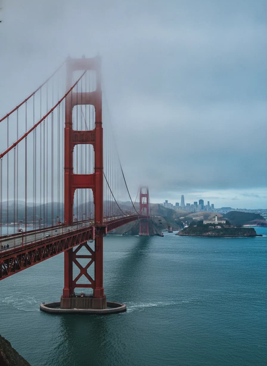 San Francisco: Golden Gate Bridge + Alcatraz